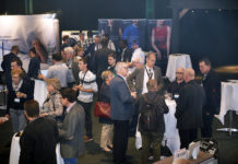 Vernetzung an der ELITE-Gerätetagung ’17 An der ELITE-Gerätetagung 2017 in Zürich haben sich Haushaltsgerätespezialisten getroffen. Über 200 Fachpersonen kamen. Das Motto hiess «Vernetzung».