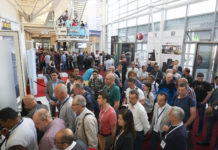 Besucheransturm an der High End Besucberansturm beim Meesseeingang