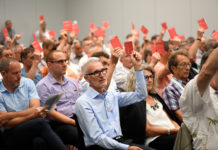 EEV mit erfreulichem Geschäftsjahr 2016 Abstimmung an dert eev-GV