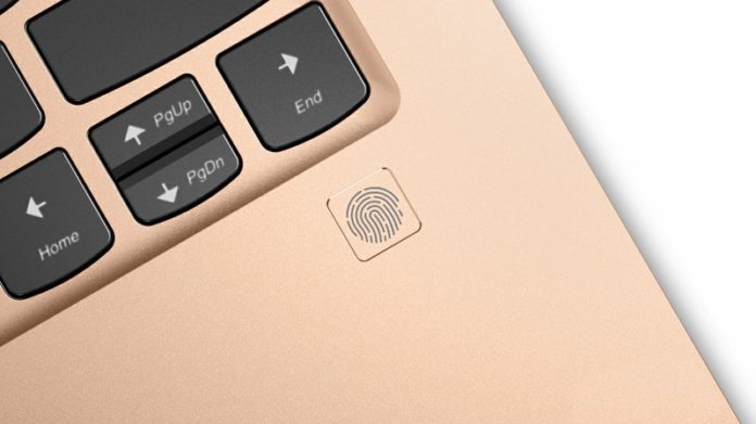 Tastaturecke eines Laptops