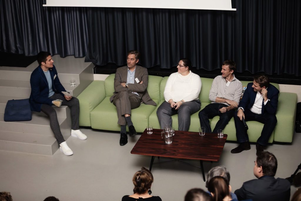 Podiumsteilnehmer bei Huawei