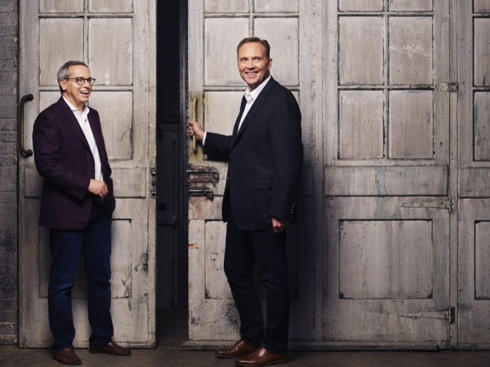 Michael Valocchi, IBM (links) and Greg Hyttenrauch, Vodafone Business (rechts)
