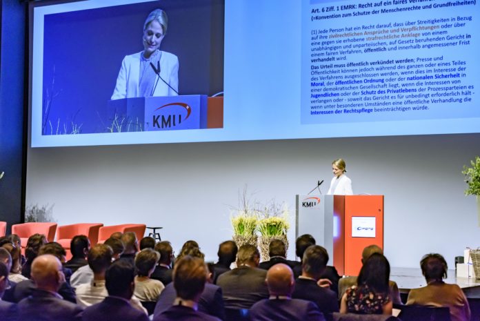 Rechtsanwälting Mascha Santschi