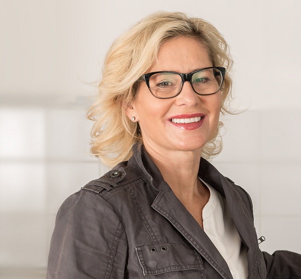 Portraitbild von Brigitte Ross