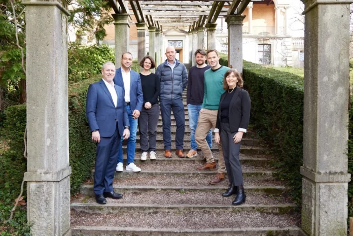 Daniel Hatt, Information Management Sales Manager, Canon (Schweiz) AG, Michael Maunz, Head of Solution Domain, Canon (Schweiz) AG, Sabrina Schenardi, Co-Founder & Business Development, BLP Digital, Philippe Rubin, Business Development Executive, Canon (Schweiz) AG, Tim Beck, Co-Founder & CEO, BLP Digital, Thore Harmuth, Co-Founder & CCO, BLP Digital, Katharina Aeschlimann-Mäder, Product Business Developer, Canon (Schweiz) AG: Quelle: Canon.