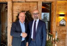 Didier Cuche wird kiiz-Markenbotschafter Didier Cuche und Marc Comina; Quelle: zvg.