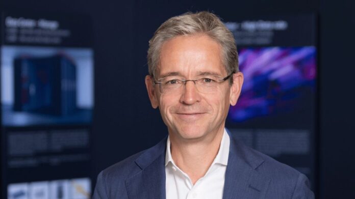 Roger Baumann, Quelle: R&M.