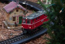 Elektrogeräte unter dem Weihnachtsbaum Foto SENS: Elektrische Geschenke