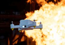 Was Drohnen im Brandfall alles können Die FireDrone ist die erste Drohne, die extremer Hitze trotzt. Künftig soll sie Daten direkt aus Gefahrenzonen senden. Quelle: EMPA