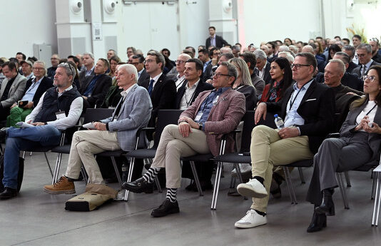 „Industrielle Revolution ’26“ am KMU SWISS Symposium